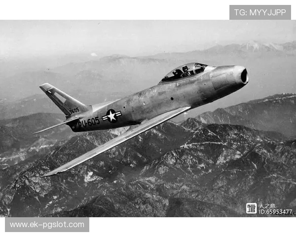 《昔日空战再现 黑白色战机重燃经典激情 挑战你的反应极限》